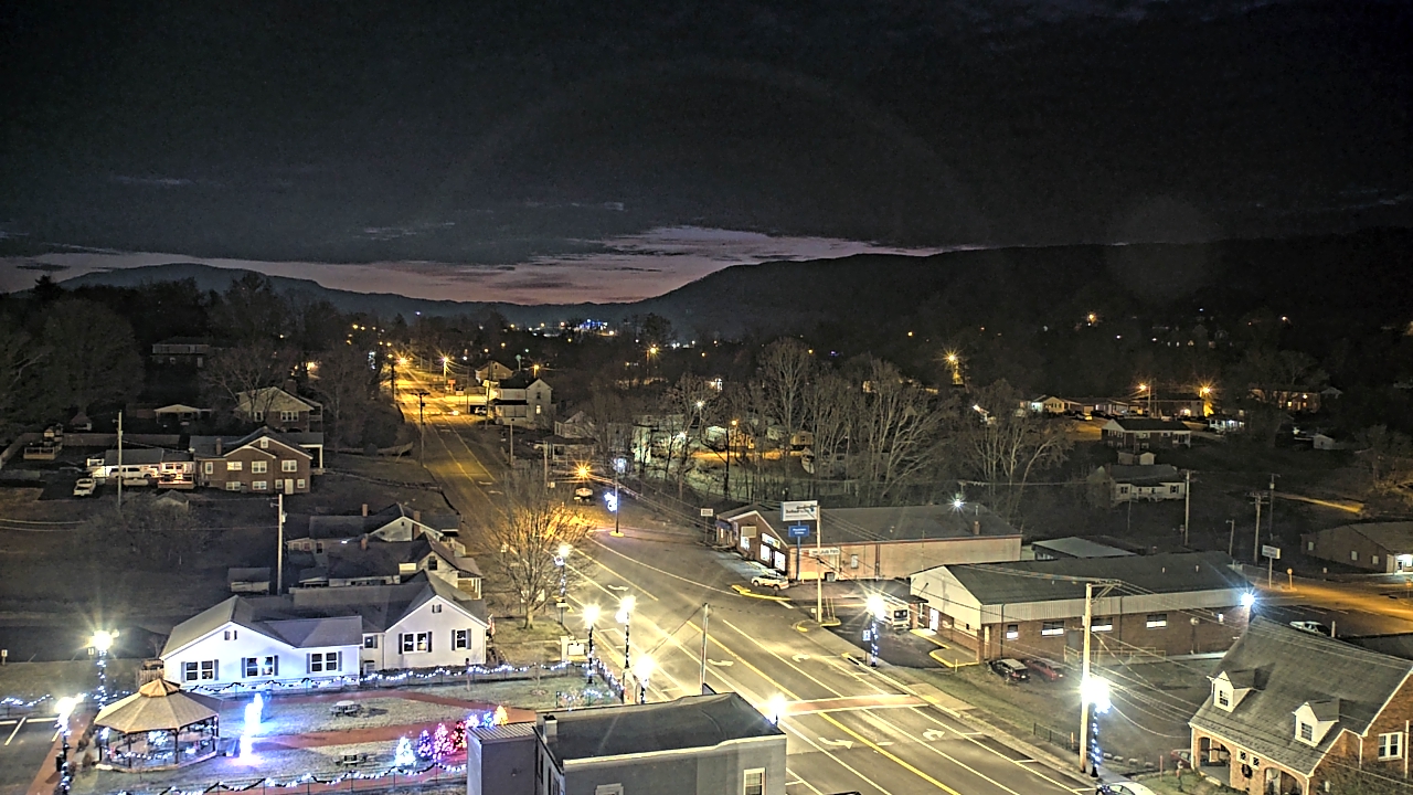 Thumbnail for current weather camera view from Russell County Courthouse in Lebanon, Virginia