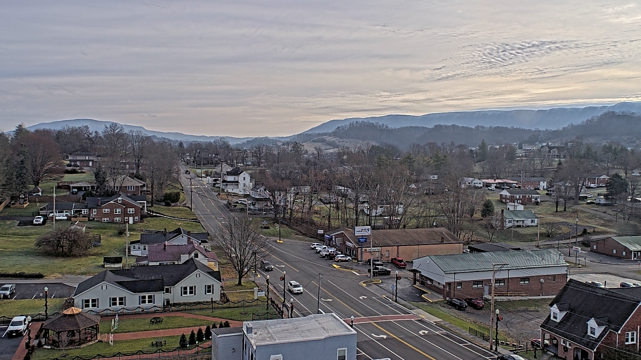 Thumbnail for current weather camera view from Russell County Courthouse in Lebanon, Virginia