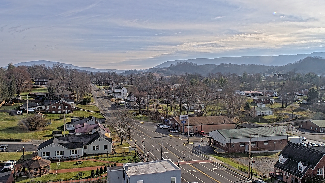 Thumbnail for current weather camera view from Russell County Courthouse in Lebanon, Virginia