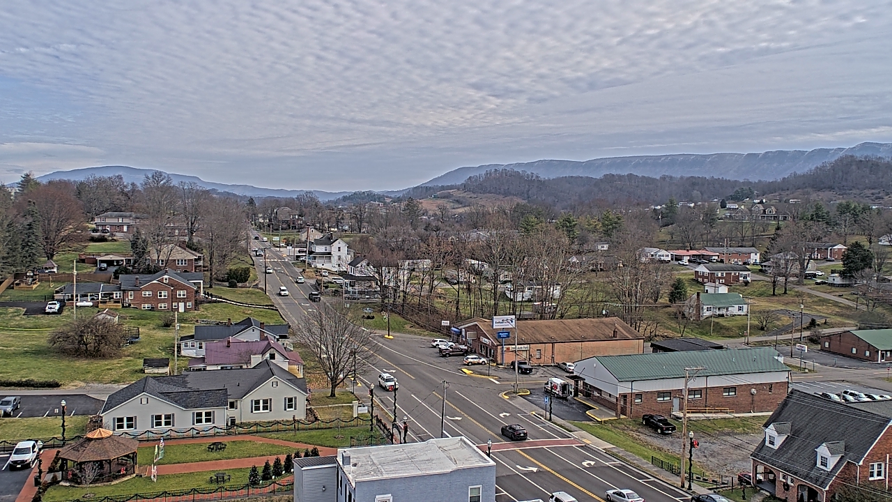 Thumbnail for current weather camera view from Russell County Courthouse in Lebanon, Virginia