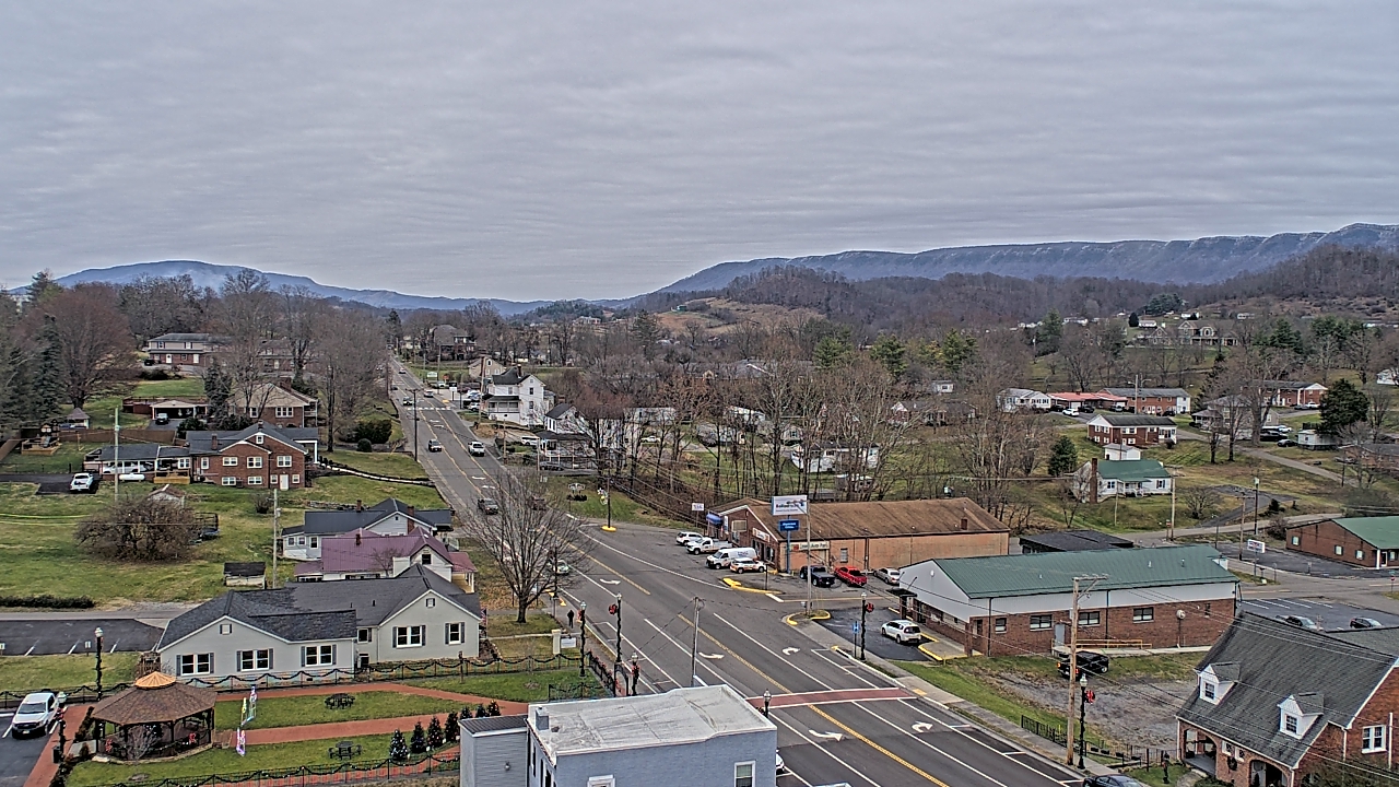 Thumbnail for current weather camera view from Russell County Courthouse in Lebanon, Virginia