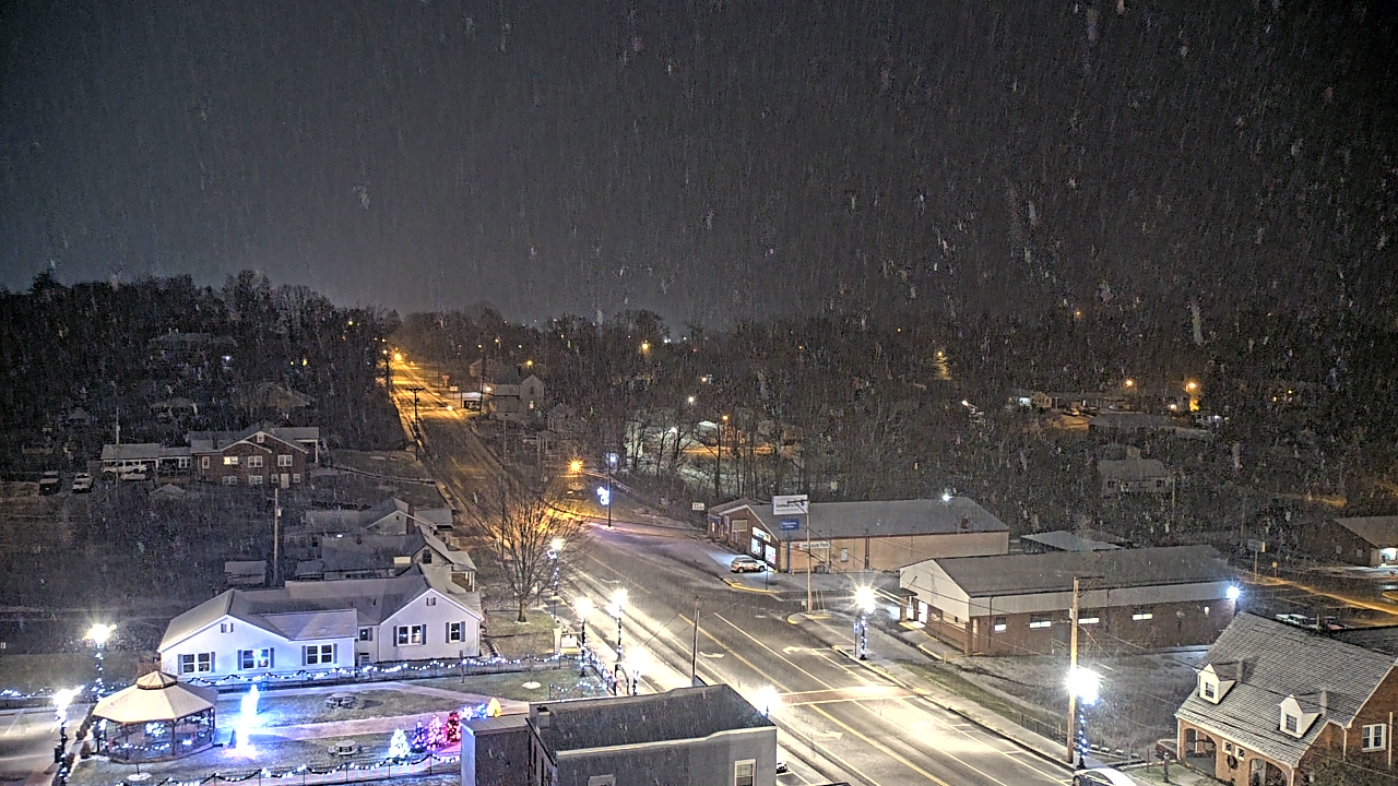 Thumbnail for current weather camera view from Russell County Courthouse in Lebanon, Virginia