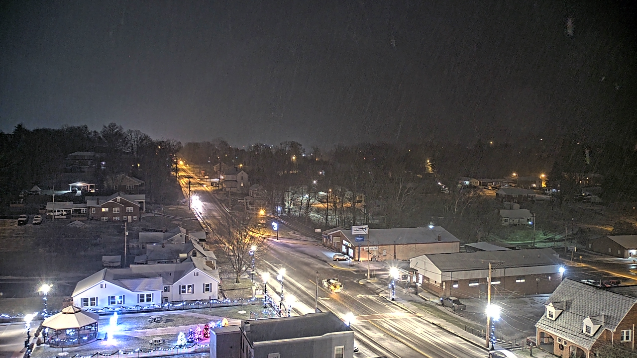 Thumbnail for current weather camera view from Russell County Courthouse in Lebanon, Virginia