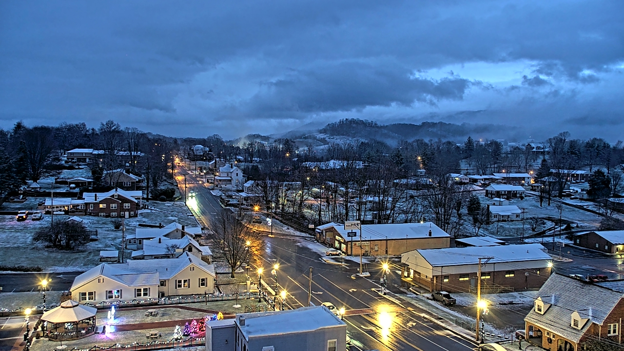 Thumbnail for current weather camera view from Russell County Courthouse in Lebanon, Virginia