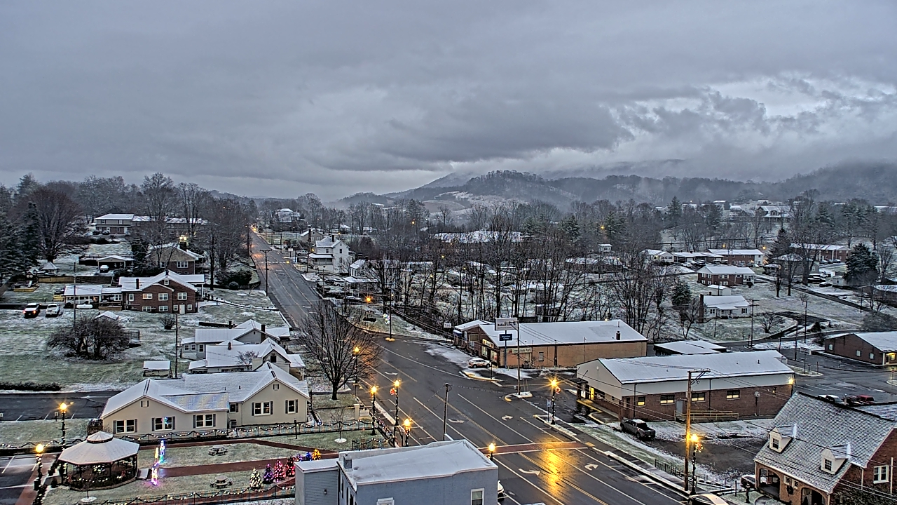 Thumbnail for current weather camera view from Russell County Courthouse in Lebanon, Virginia