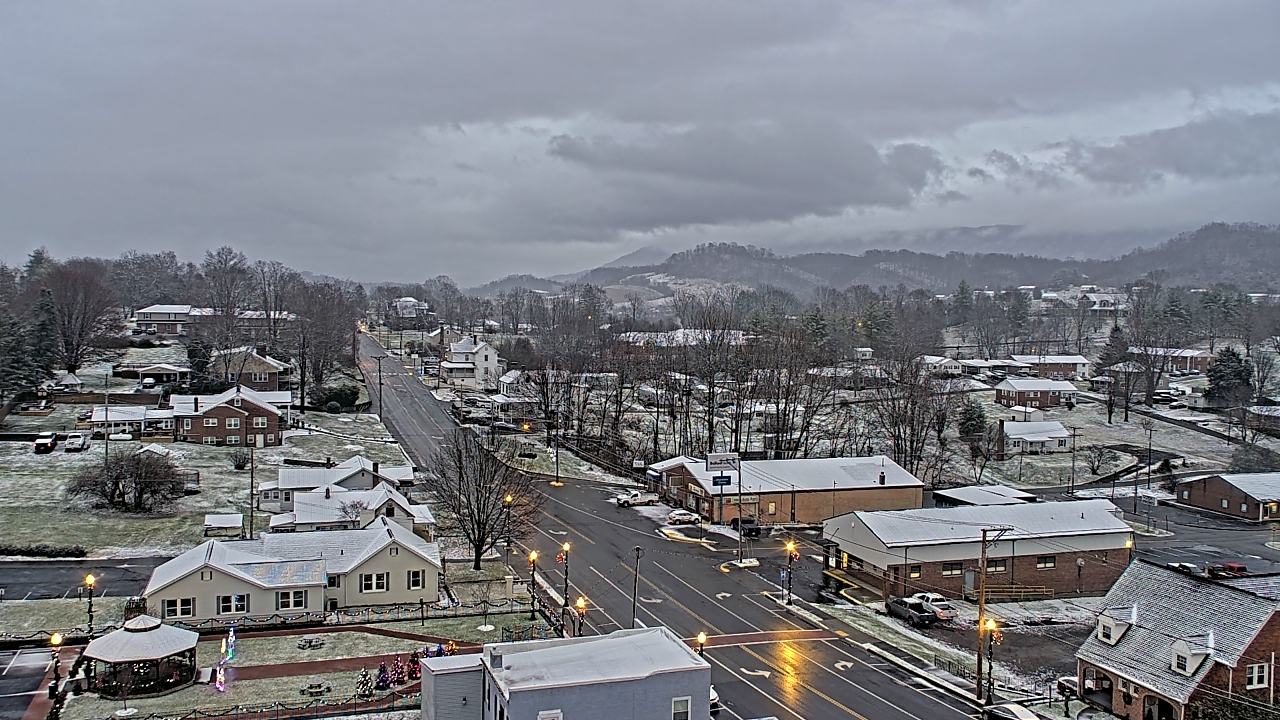 Thumbnail for current weather camera view from Russell County Courthouse in Lebanon, Virginia