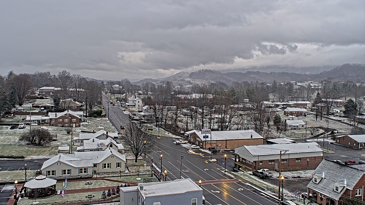 Thumbnail for current weather camera view from Russell County Courthouse in Lebanon, Virginia