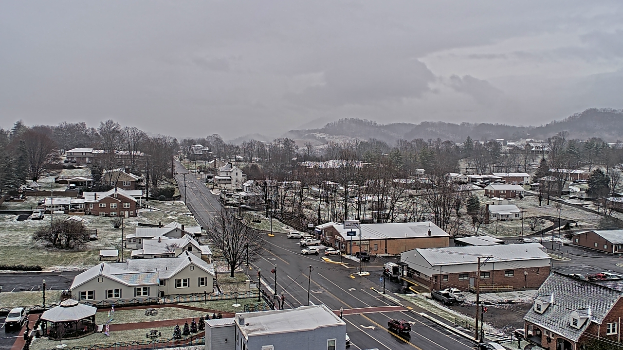 Thumbnail for current weather camera view from Russell County Courthouse in Lebanon, Virginia