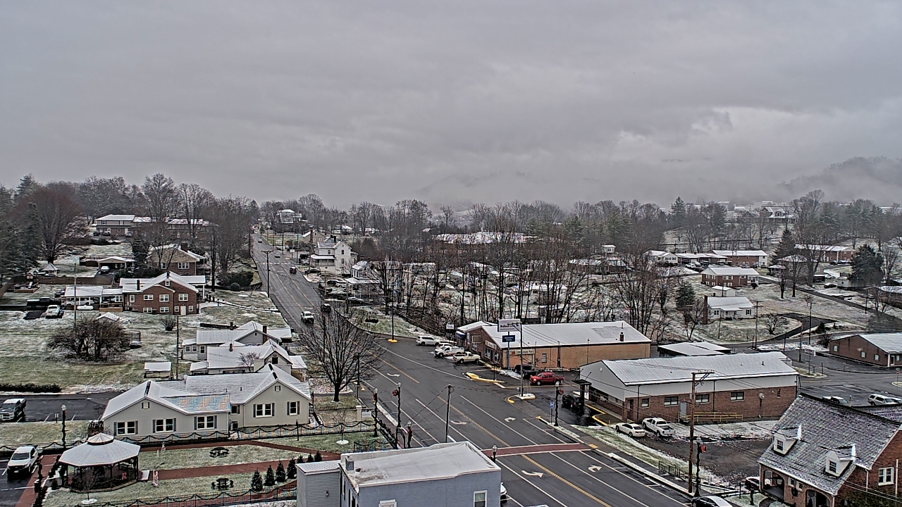 Thumbnail for current weather camera view from Russell County Courthouse in Lebanon, Virginia
