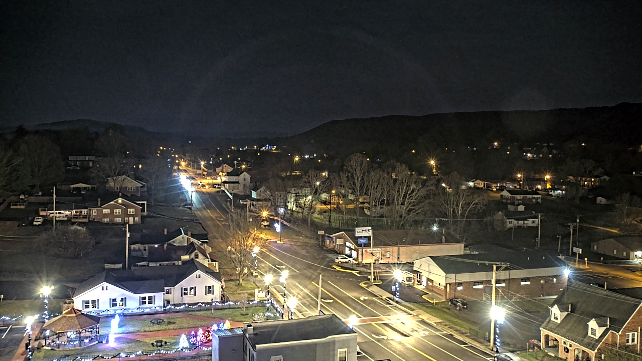 Thumbnail for current weather camera view from Russell County Courthouse in Lebanon, Virginia