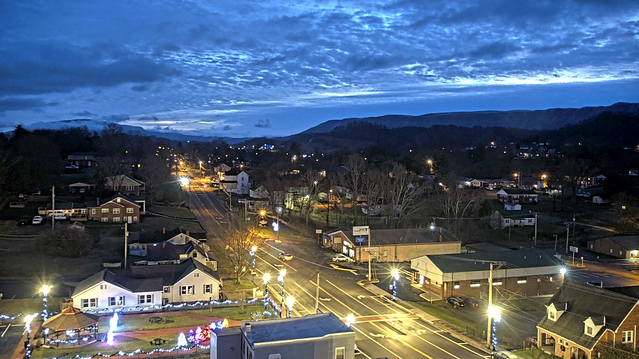 Thumbnail for current weather camera view from Russell County Courthouse in Lebanon, Virginia