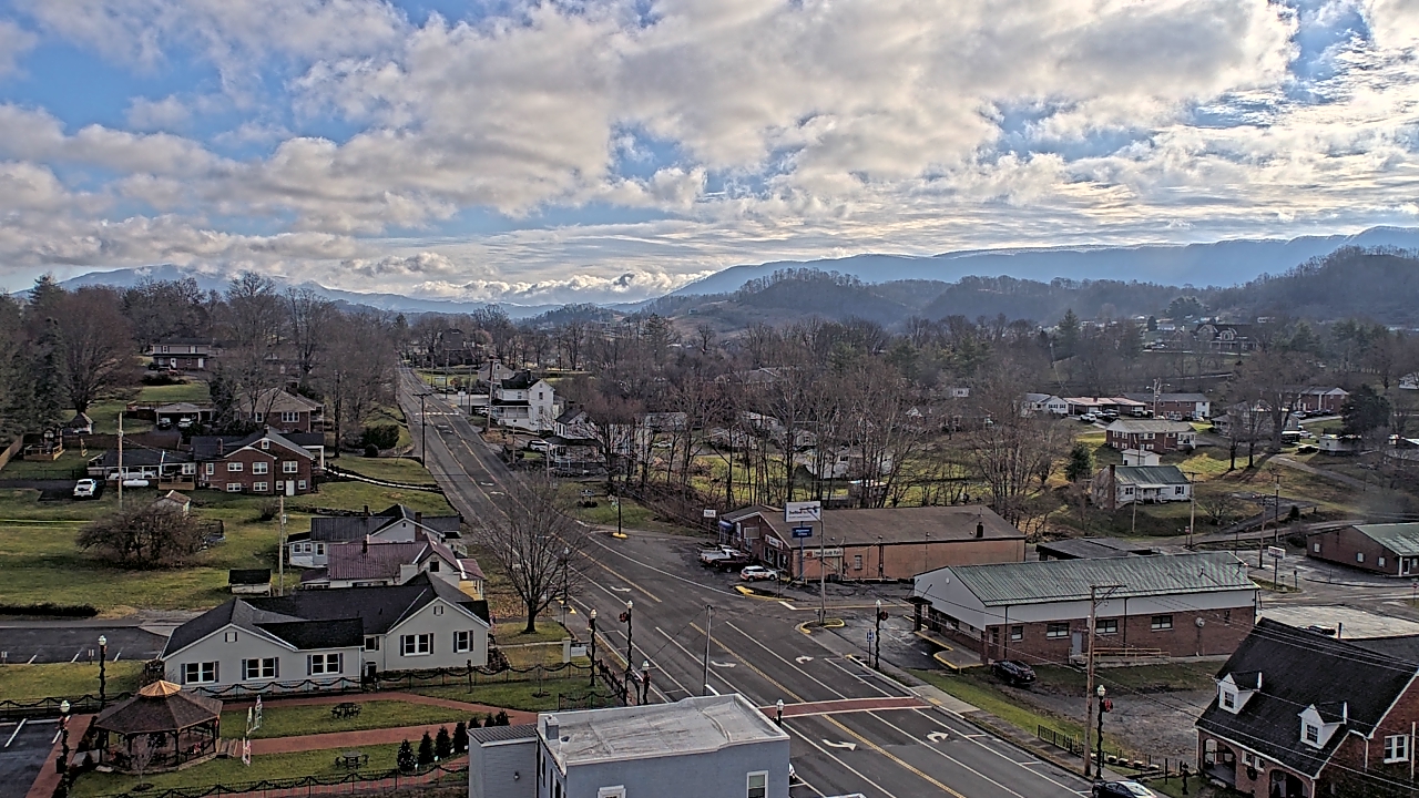 Thumbnail for current weather camera view from Russell County Courthouse in Lebanon, Virginia