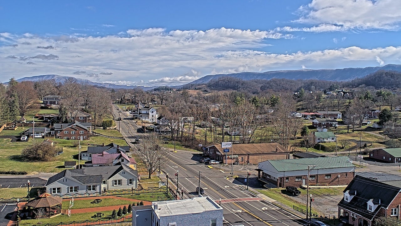 Thumbnail for current weather camera view from Russell County Courthouse in Lebanon, Virginia