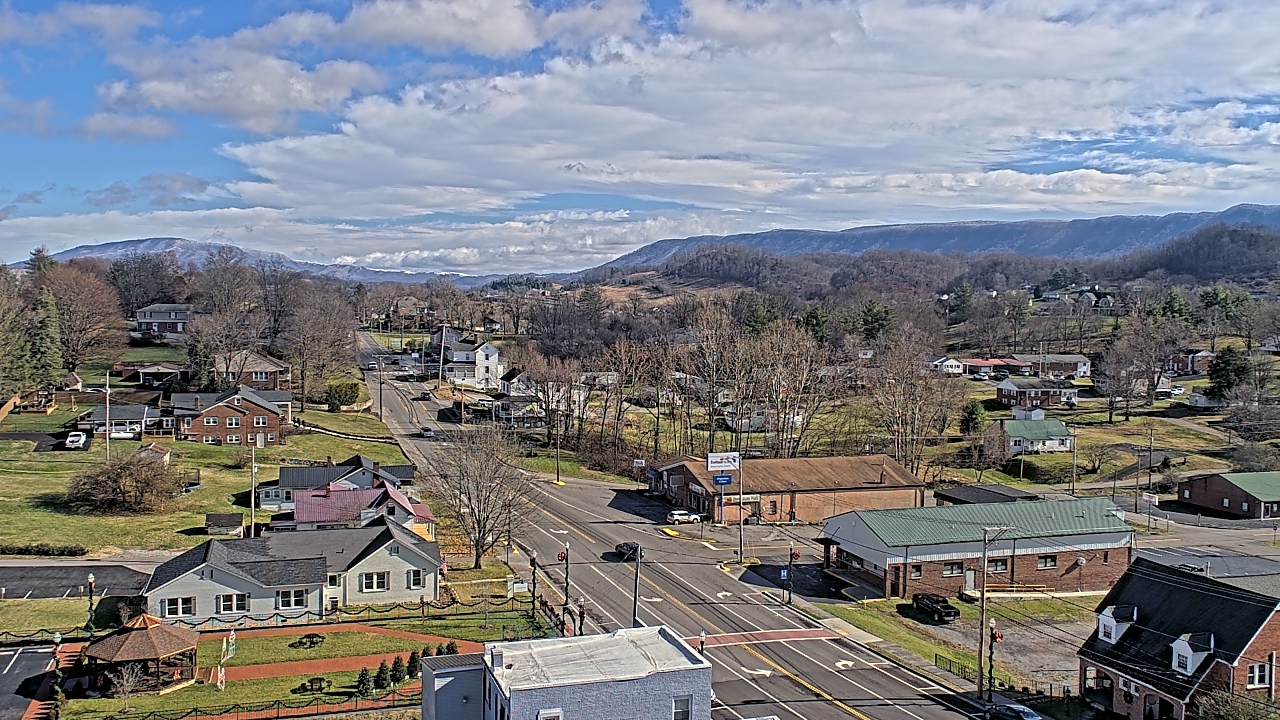 Thumbnail for current weather camera view from Russell County Courthouse in Lebanon, Virginia