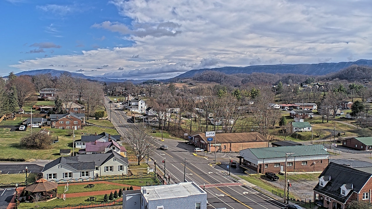 Thumbnail for current weather camera view from Russell County Courthouse in Lebanon, Virginia
