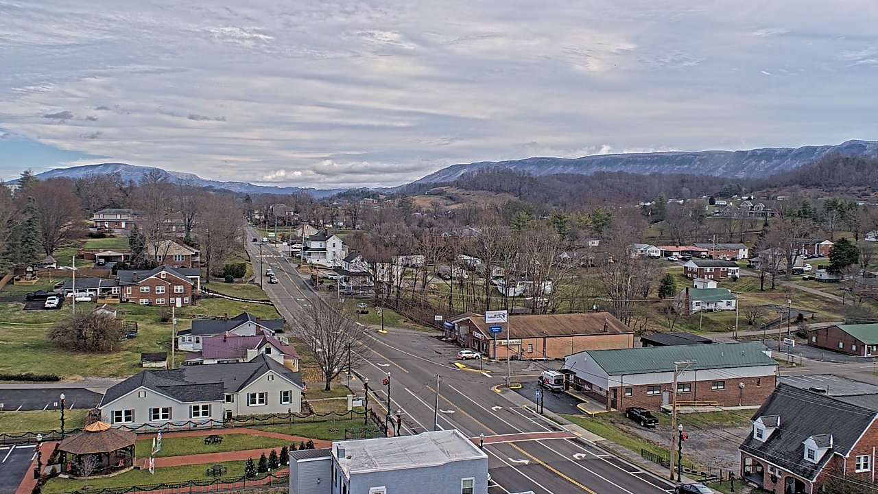 Thumbnail for current weather camera view from Russell County Courthouse in Lebanon, Virginia