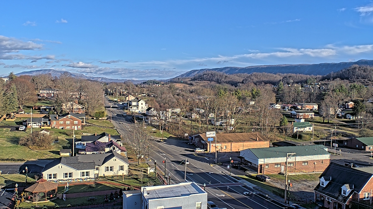 Thumbnail for current weather camera view from Russell County Courthouse in Lebanon, Virginia