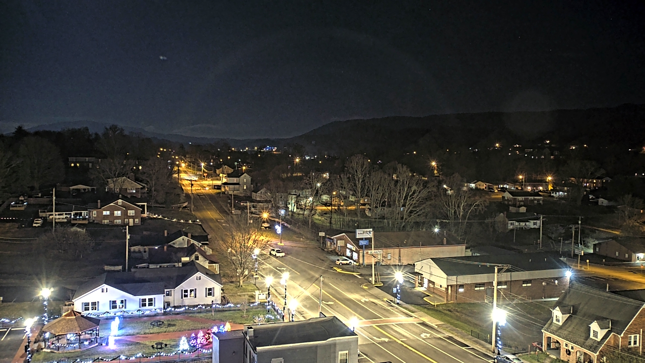Thumbnail for current weather camera view from Russell County Courthouse in Lebanon, Virginia