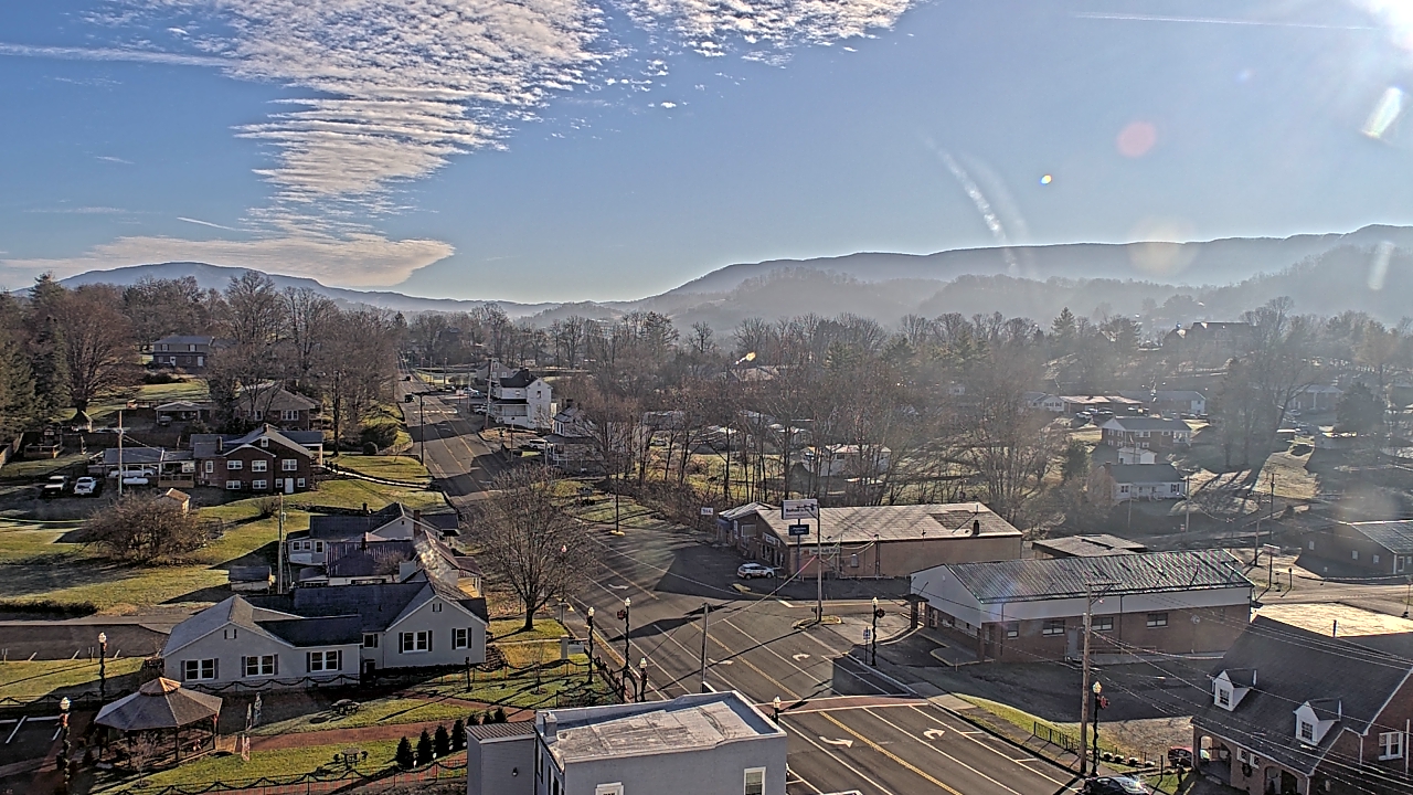 Thumbnail for current weather camera view from Russell County Courthouse in Lebanon, Virginia