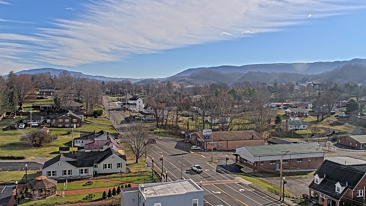 Thumbnail for current weather camera view from Russell County Courthouse in Lebanon, Virginia