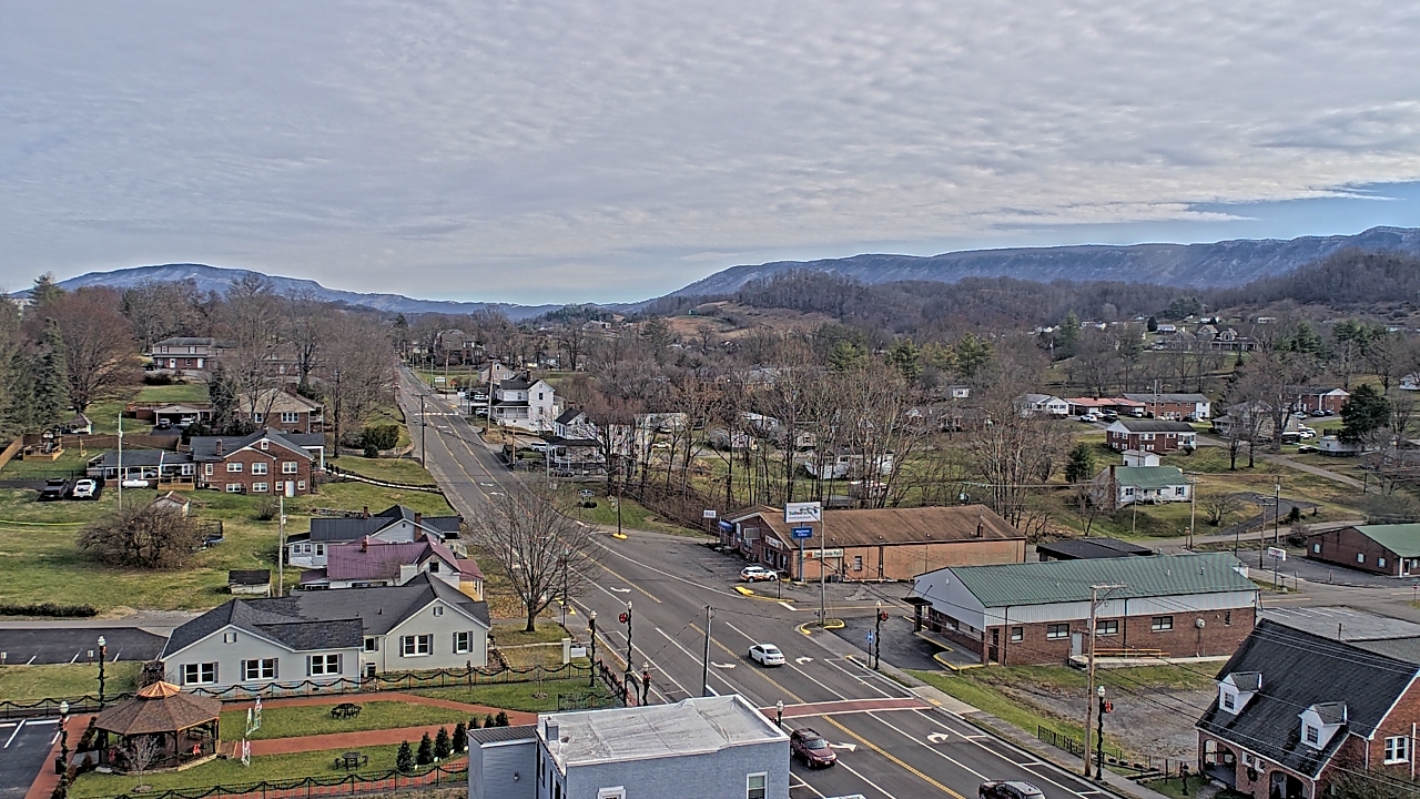 Thumbnail for current weather camera view from Russell County Courthouse in Lebanon, Virginia