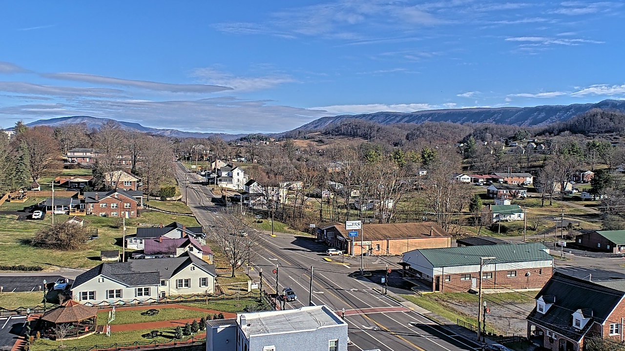 Thumbnail for current weather camera view from Russell County Courthouse in Lebanon, Virginia