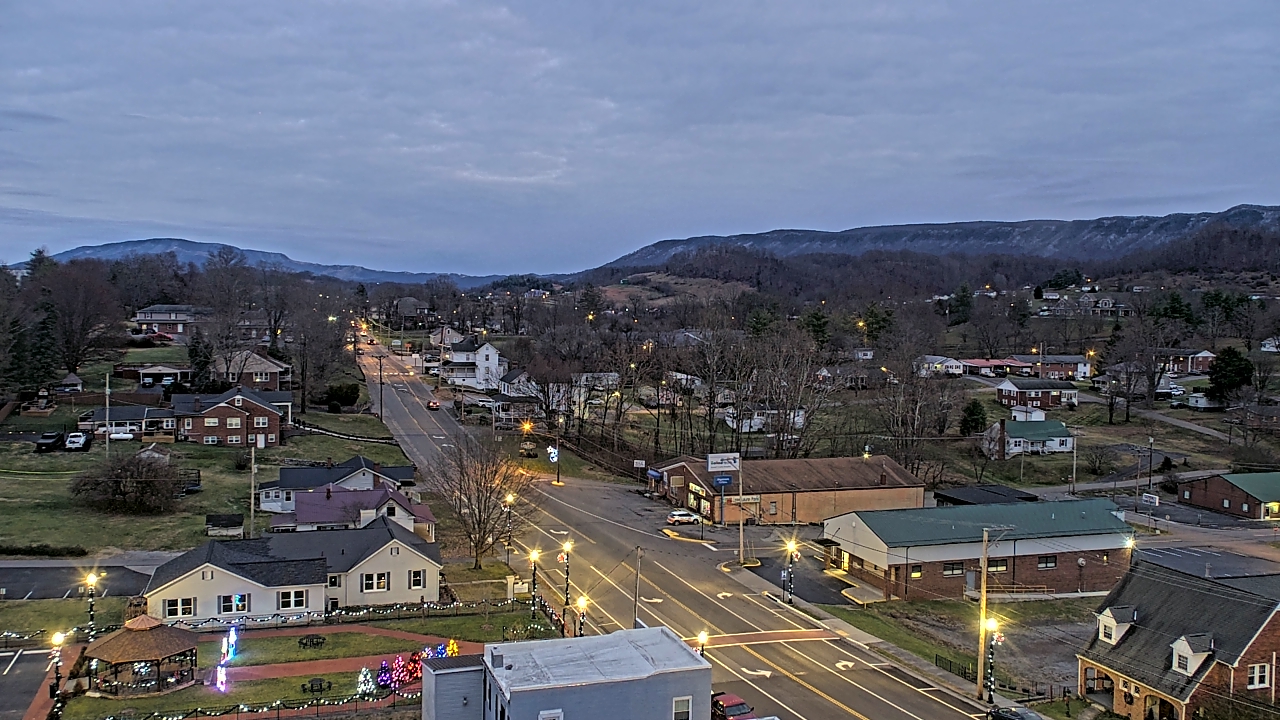 Thumbnail for current weather camera view from Russell County Courthouse in Lebanon, Virginia