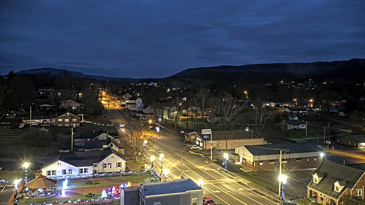 Thumbnail for current weather camera view from Russell County Courthouse in Lebanon, Virginia