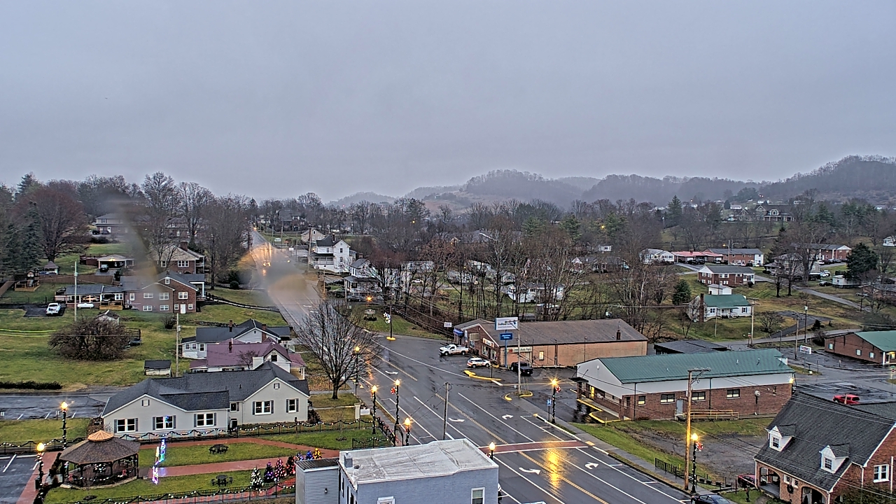Thumbnail for current weather camera view from Russell County Courthouse in Lebanon, Virginia
