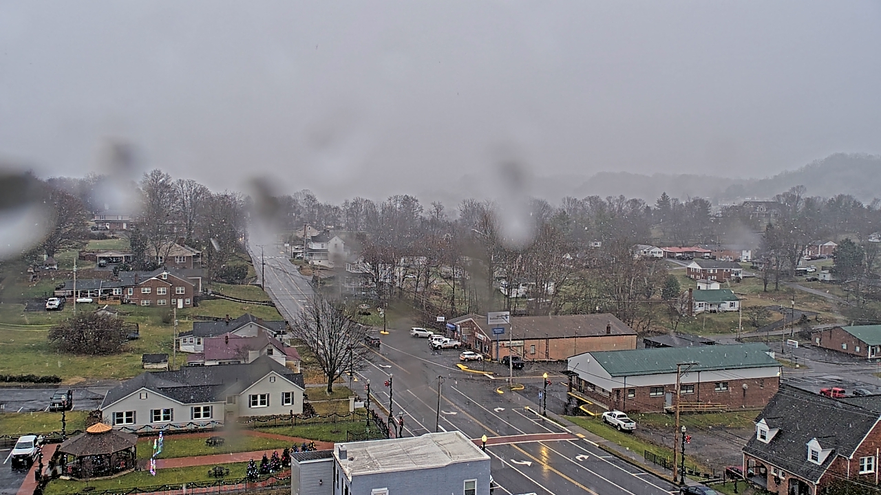 Thumbnail for current weather camera view from Russell County Courthouse in Lebanon, Virginia