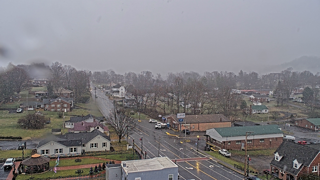 Thumbnail for current weather camera view from Russell County Courthouse in Lebanon, Virginia