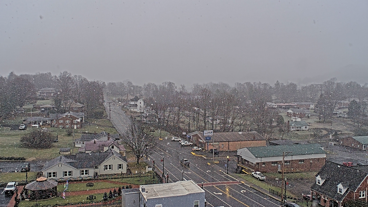 Thumbnail for current weather camera view from Russell County Courthouse in Lebanon, Virginia