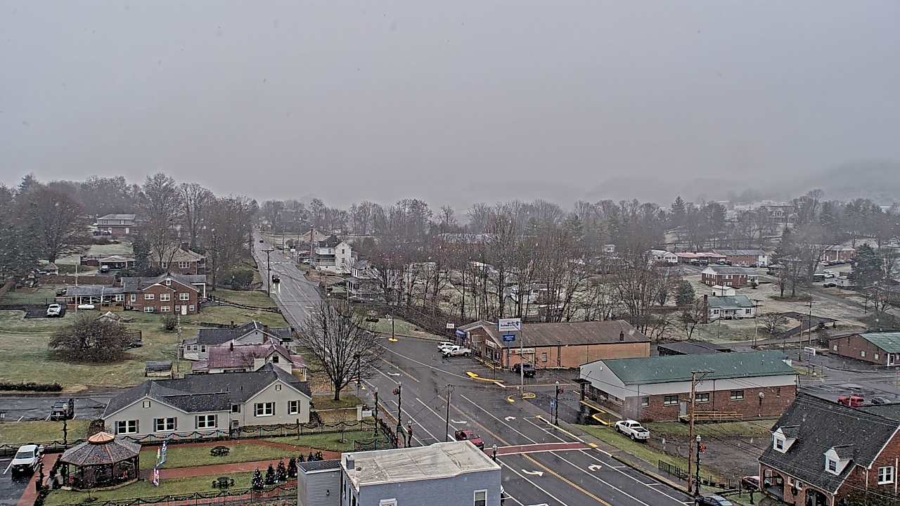 Thumbnail for current weather camera view from Russell County Courthouse in Lebanon, Virginia