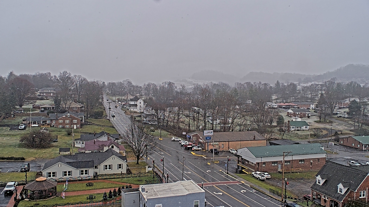 Thumbnail for current weather camera view from Russell County Courthouse in Lebanon, Virginia