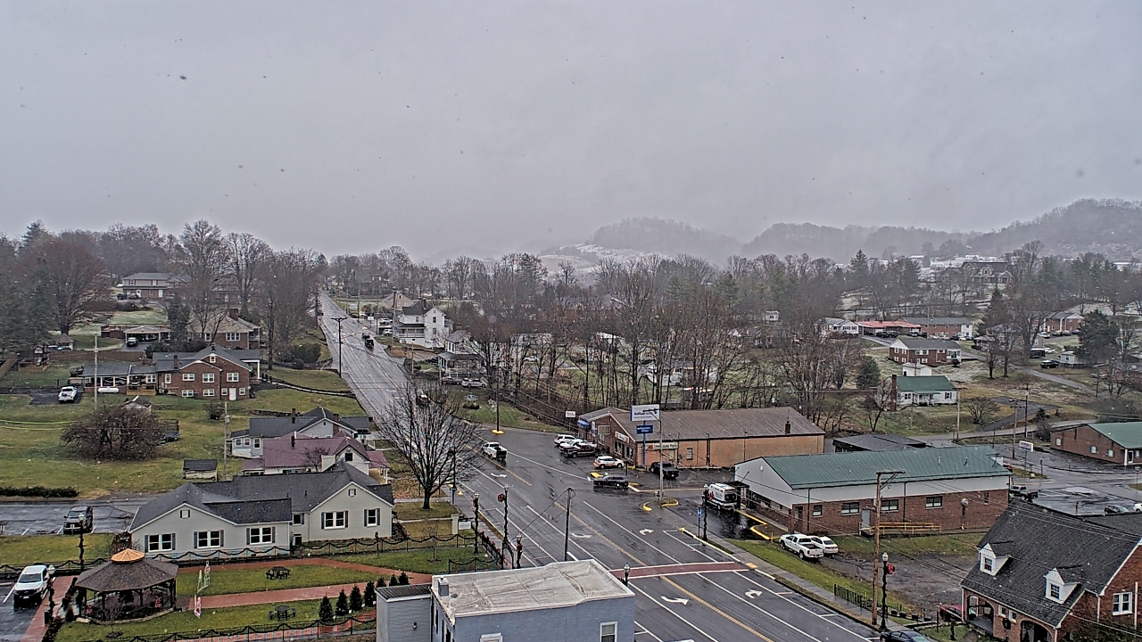 Thumbnail for current weather camera view from Russell County Courthouse in Lebanon, Virginia