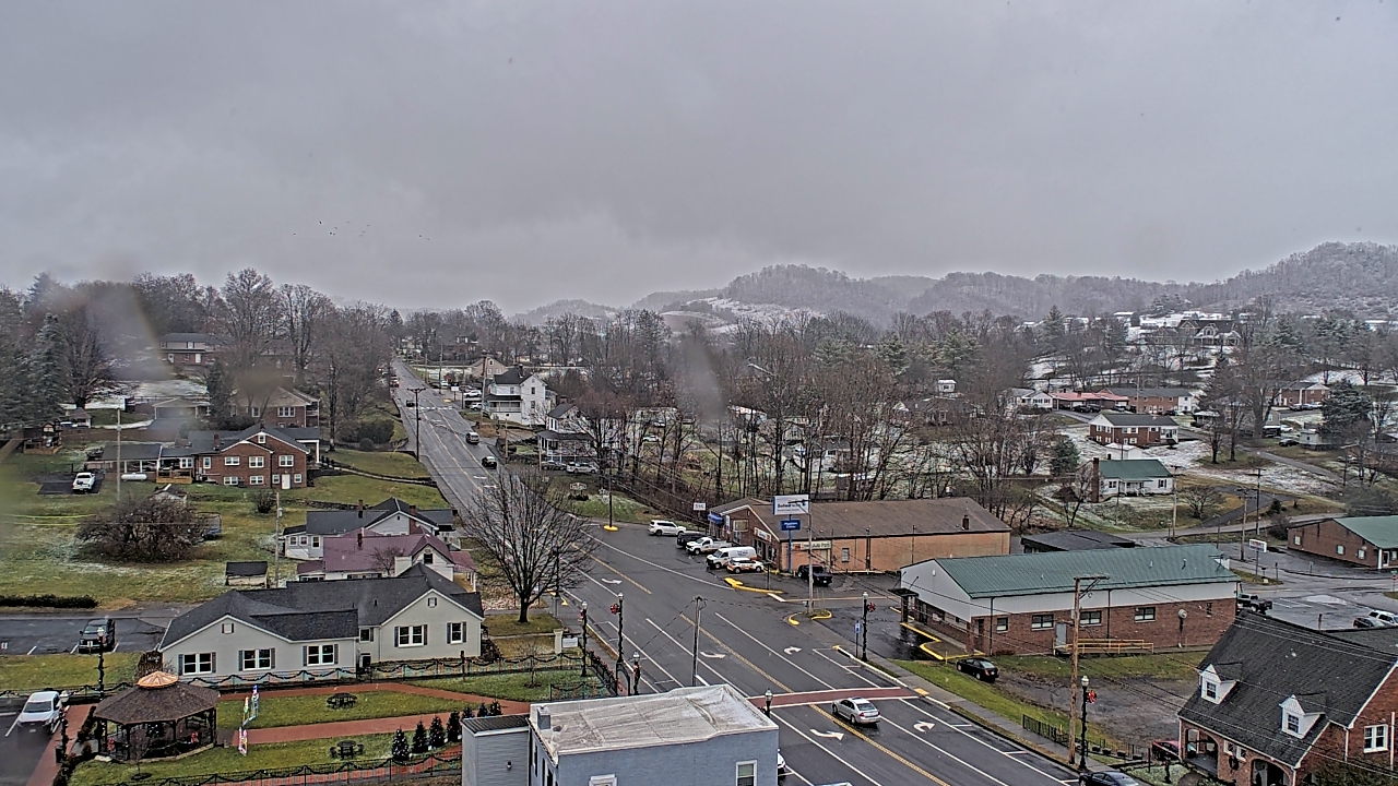 Thumbnail for current weather camera view from Russell County Courthouse in Lebanon, Virginia