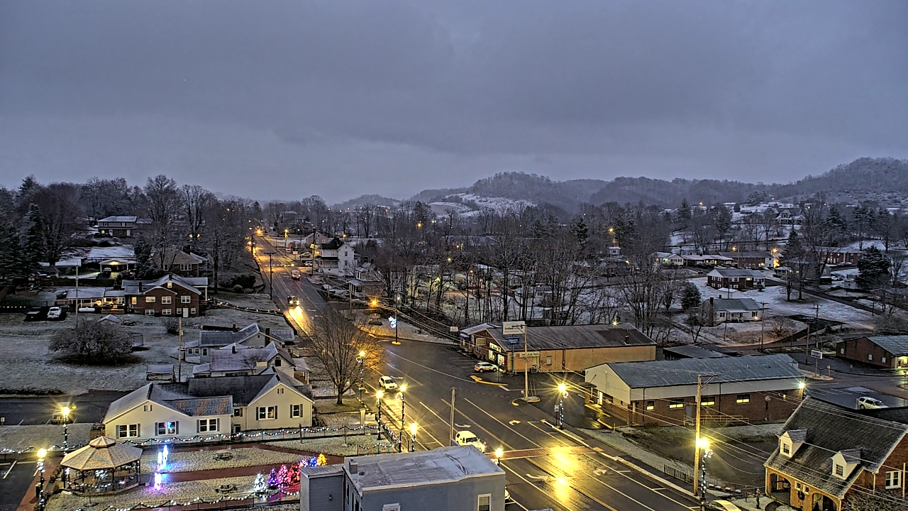 Thumbnail for current weather camera view from Russell County Courthouse in Lebanon, Virginia