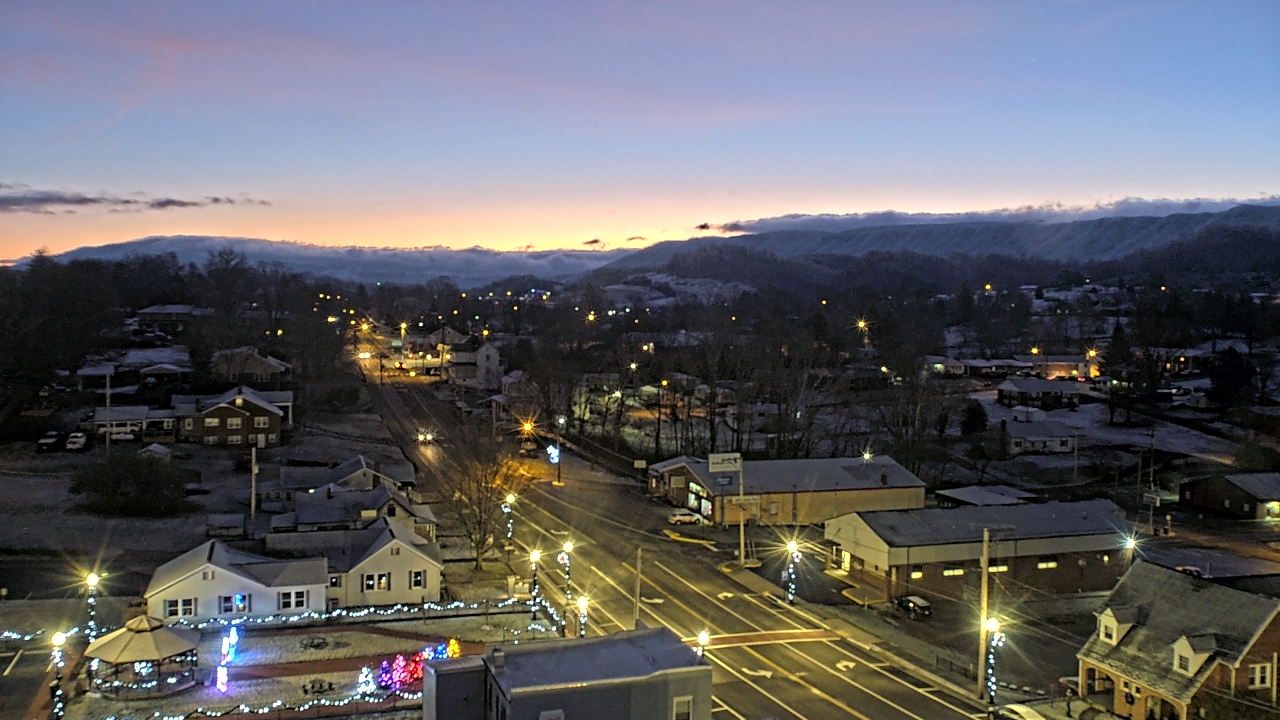 Thumbnail for current weather camera view from Russell County Courthouse in Lebanon, Virginia