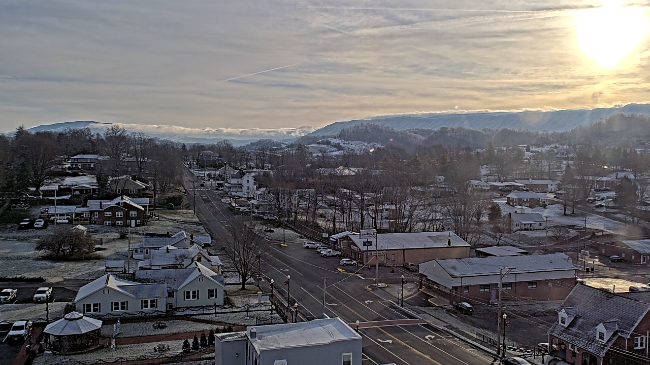 Thumbnail for current weather camera view from Russell County Courthouse in Lebanon, Virginia