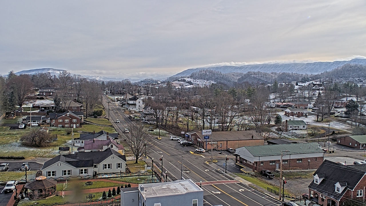 Thumbnail for current weather camera view from Russell County Courthouse in Lebanon, Virginia