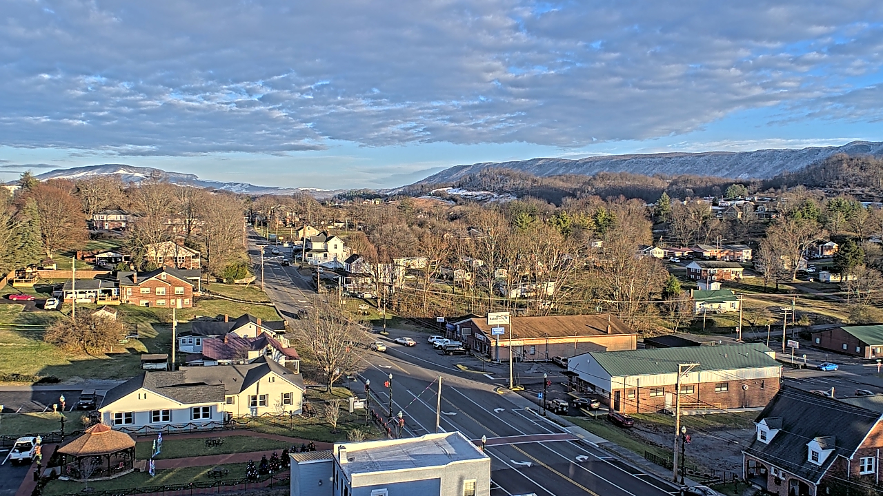 Thumbnail for current weather camera view from Russell County Courthouse in Lebanon, Virginia