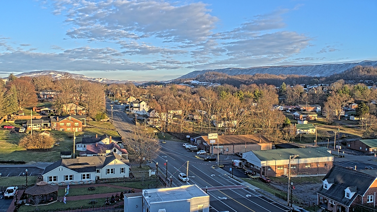 Thumbnail for current weather camera view from Russell County Courthouse in Lebanon, Virginia
