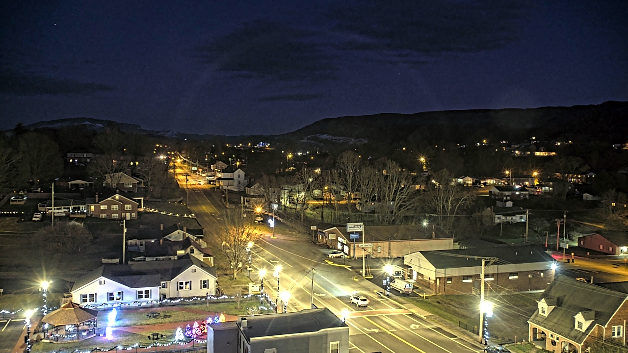 Thumbnail for current weather camera view from Russell County Courthouse in Lebanon, Virginia