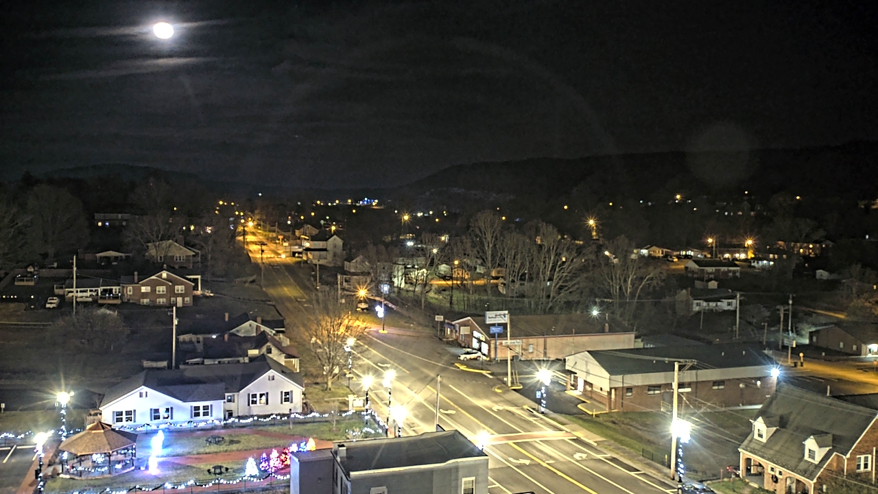 Thumbnail for current weather camera view from Russell County Courthouse in Lebanon, Virginia