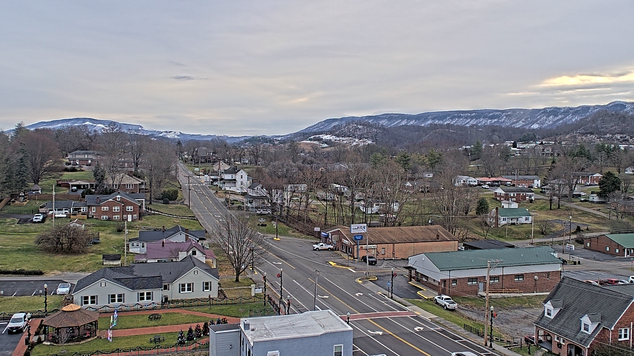 Thumbnail for current weather camera view from Russell County Courthouse in Lebanon, Virginia