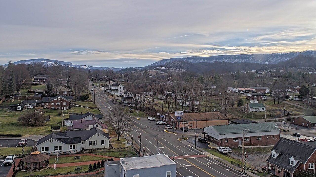 Thumbnail for current weather camera view from Russell County Courthouse in Lebanon, Virginia