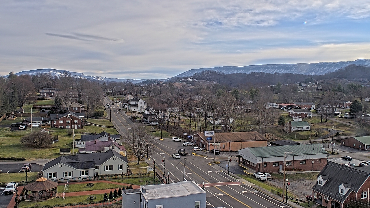 Thumbnail for current weather camera view from Russell County Courthouse in Lebanon, Virginia