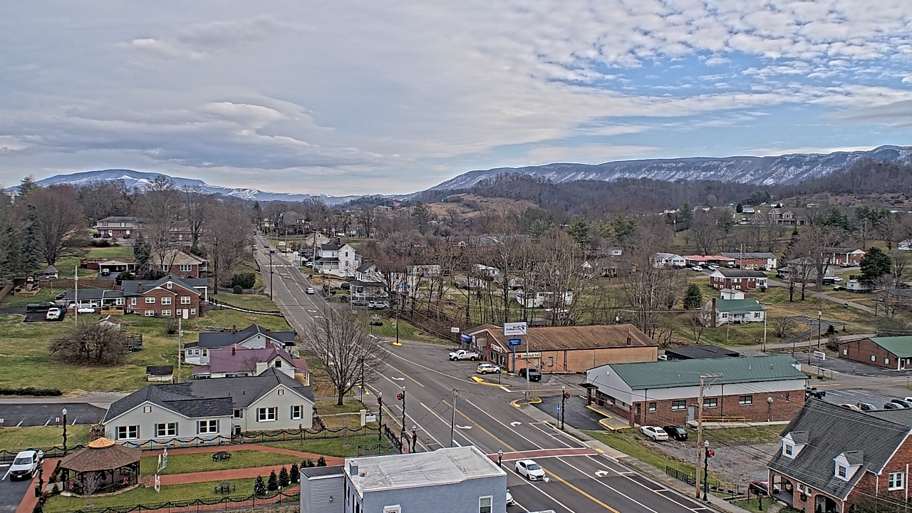 Thumbnail for current weather camera view from Russell County Courthouse in Lebanon, Virginia