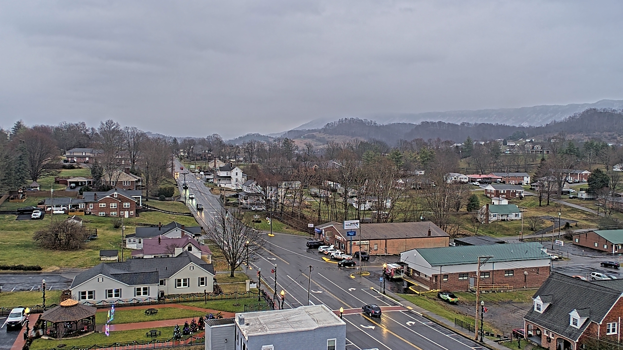 Thumbnail for current weather camera view from Russell County Courthouse in Lebanon, Virginia