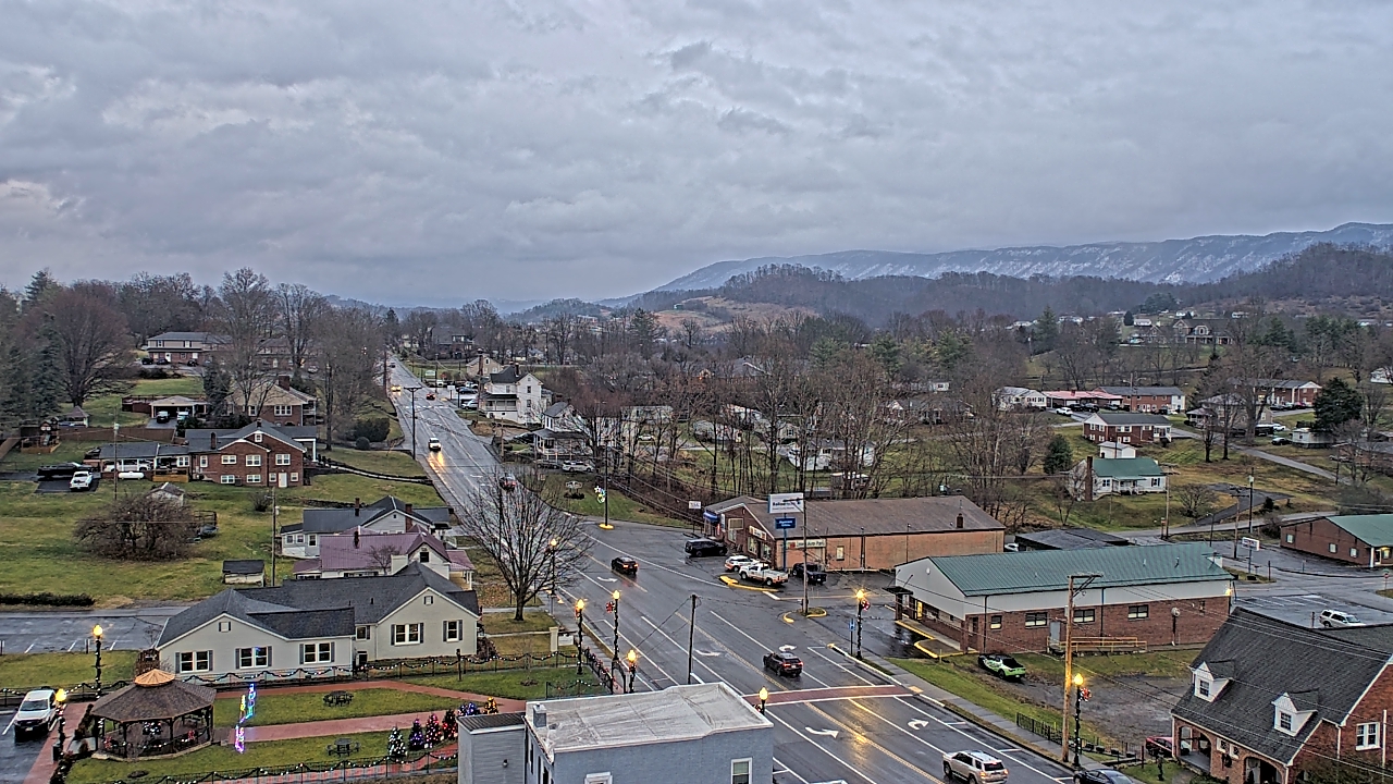 Thumbnail for current weather camera view from Russell County Courthouse in Lebanon, Virginia